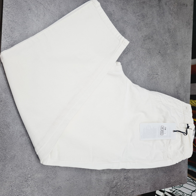 مام فیت کتان سفید