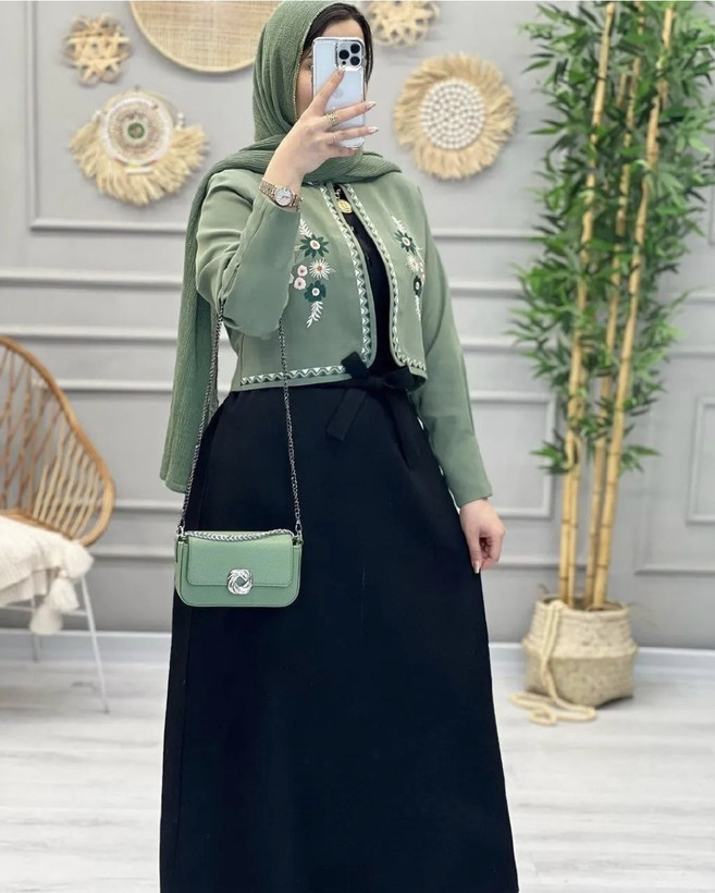 ست کت و سارافون گلدوزی شده کرپ مازراتی