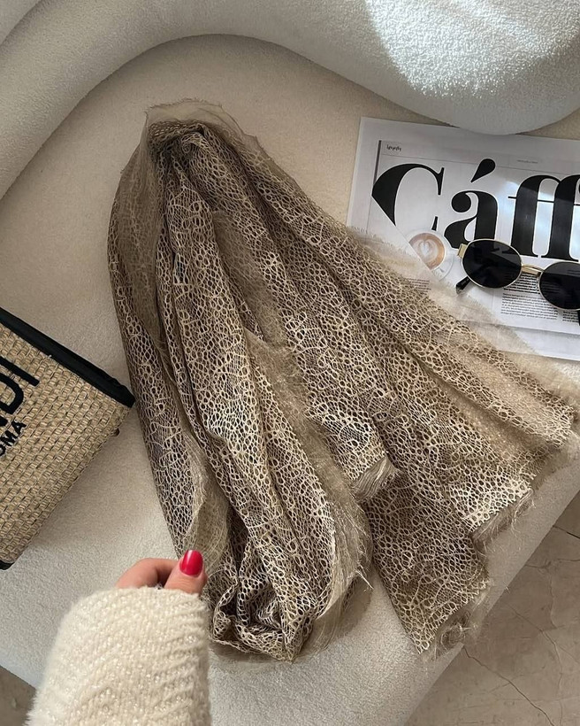 شال و روسری بیرونی