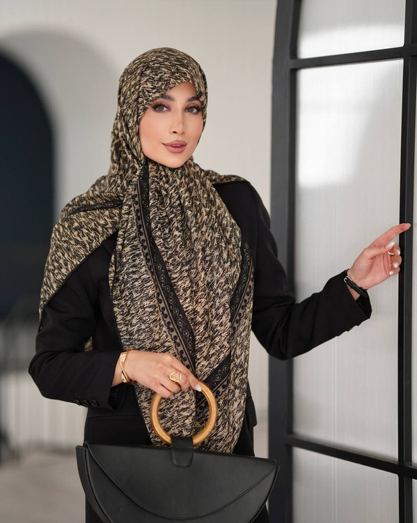 روسری حریر گارزا چیست