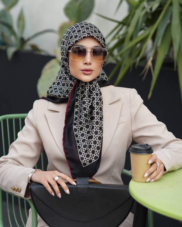 روسری ابریشم دست دوز شیک