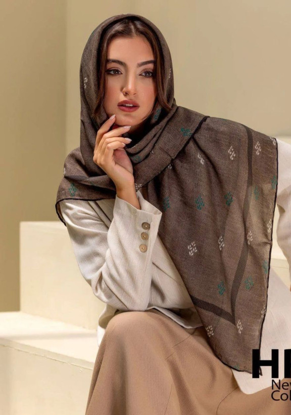 روسری زنانه مدل حریر نخ دستدوز قواره 120