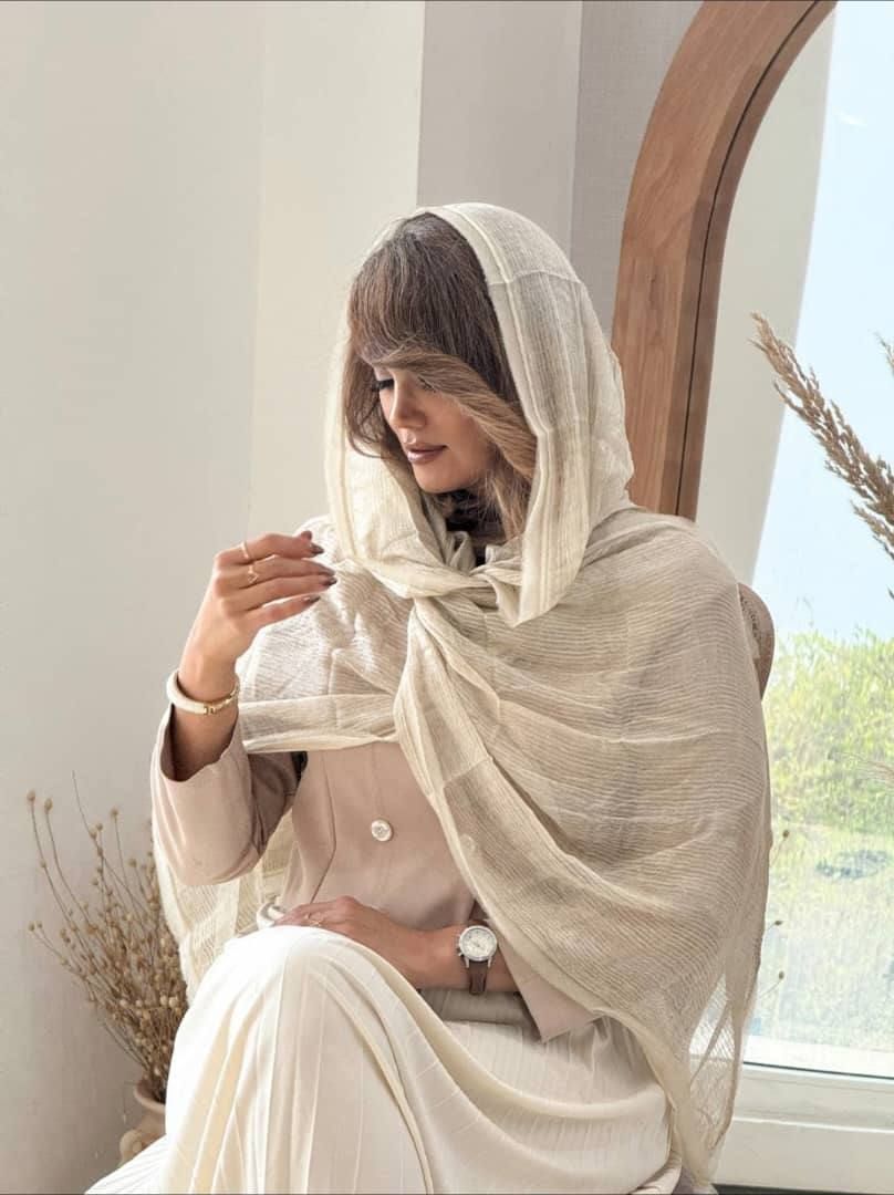 شال نخ ابریشم دور ریش مجلسی