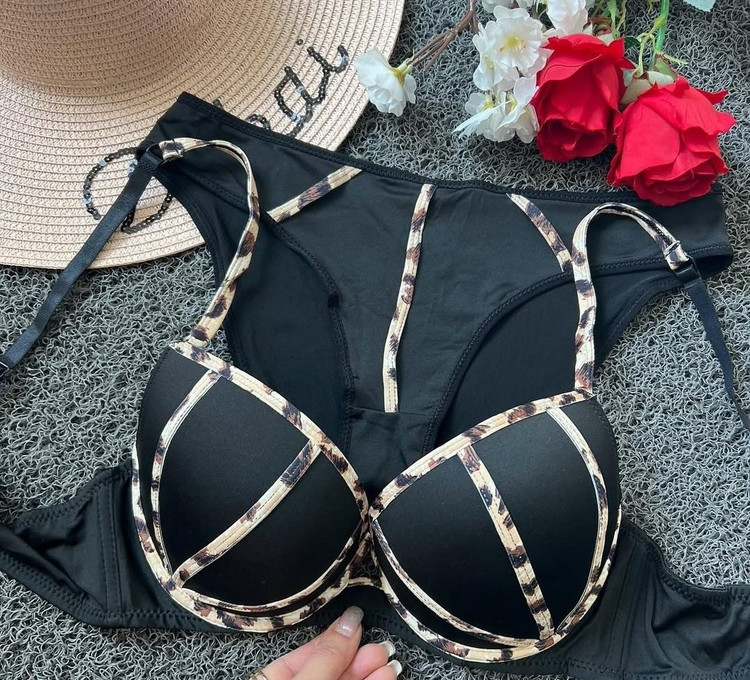 ست شورت و سوتین کاپدار جک دار دانتل فنردار Ema ...