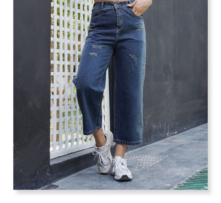 شلوار واید چیست؟ + 8 ایده استایل با شلوار واید لگ