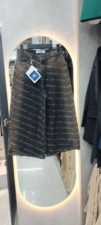 شلوار جین واید طرحدار