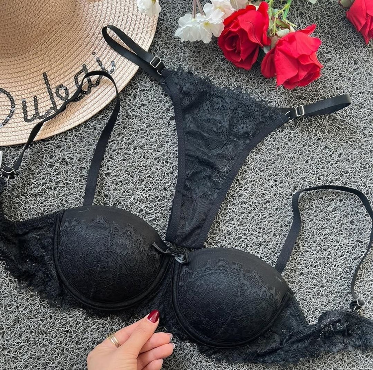 خرید سوتین دکلته مجلسی با بند نامرئی