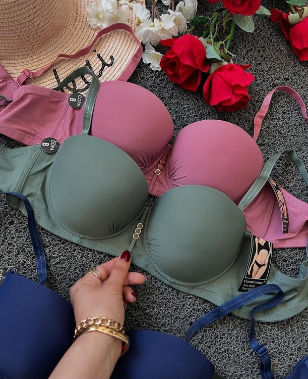 سوتین دکلته پشت نامرعی بدون اسفنج با کاپ ساتن