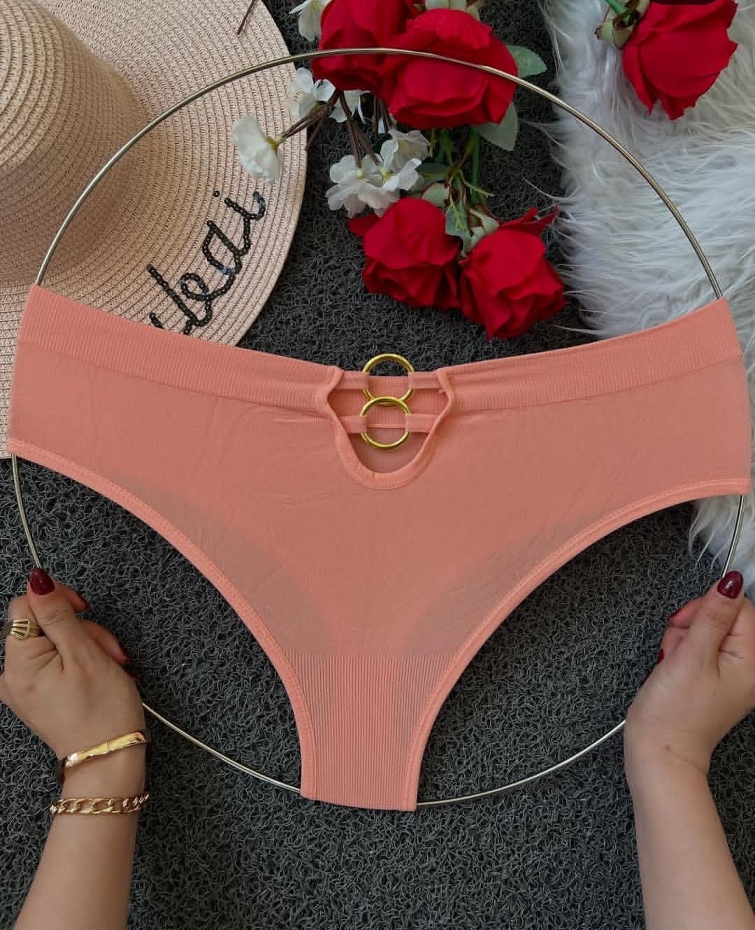 همیشه شورت بکلس ۱به ۱۰۰جلوتره 👠❤️‍🔥