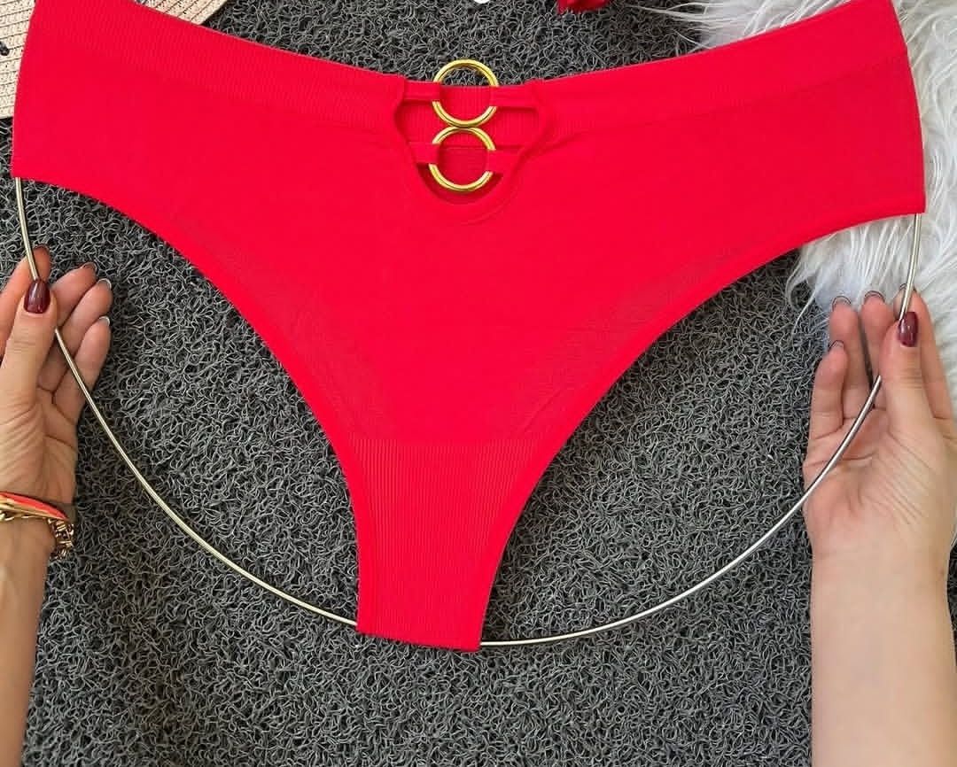 شورت زنانه حلقه دار قرمز