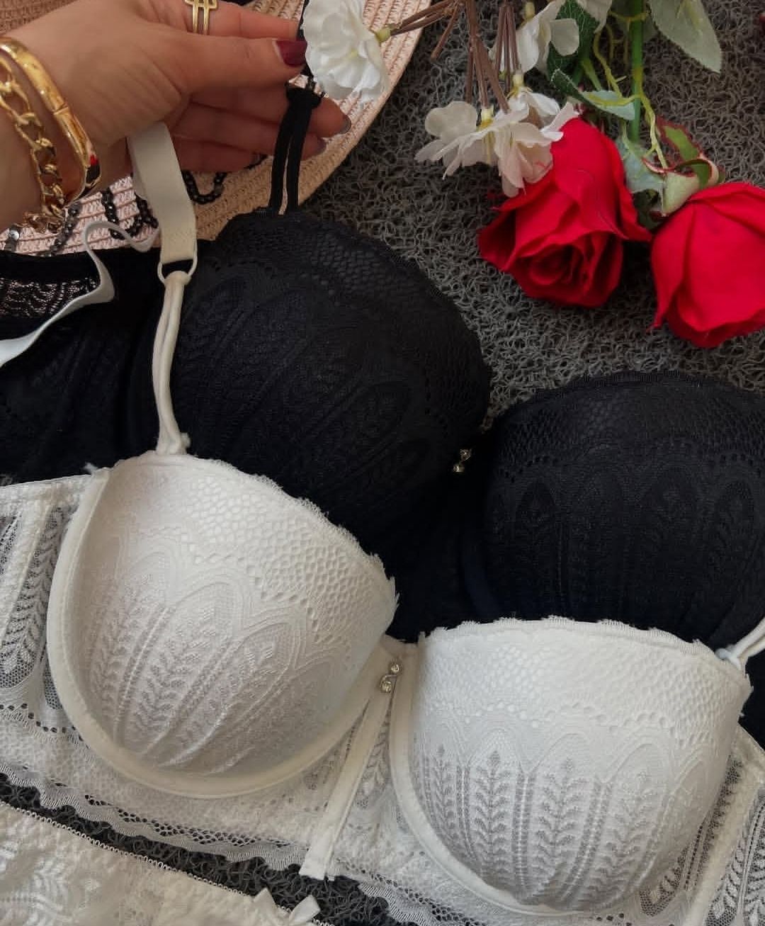 خرید اینترنتی ست شورت و سوتین با قیمت عالی و ...