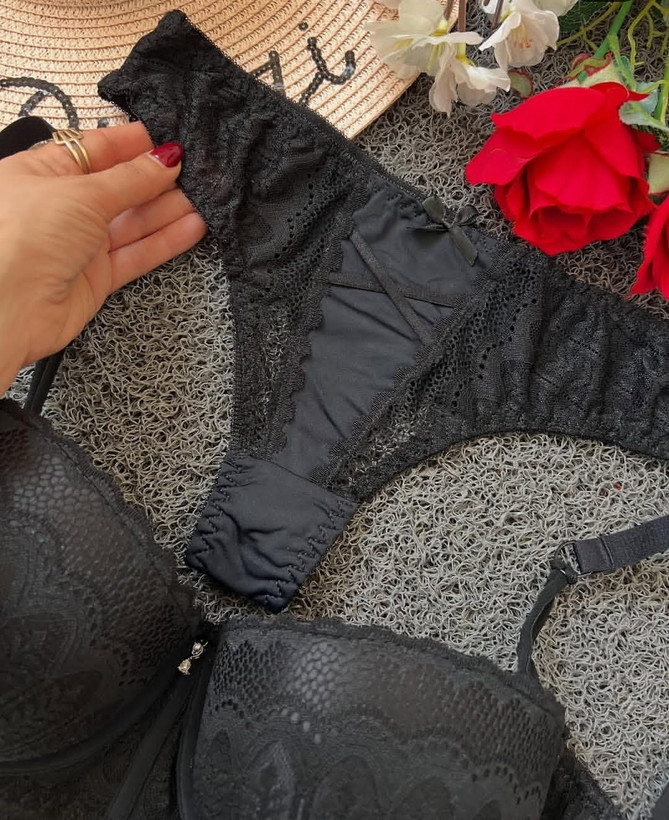 سوتین دکلته مجلسی، جکدار، اسفنجی؛ قیمت و خرید