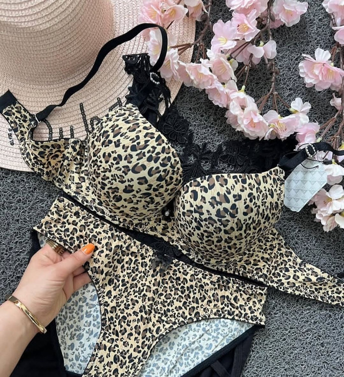 ست اسفنجی پلنگی فنردار برند تی بی ان کد 1993