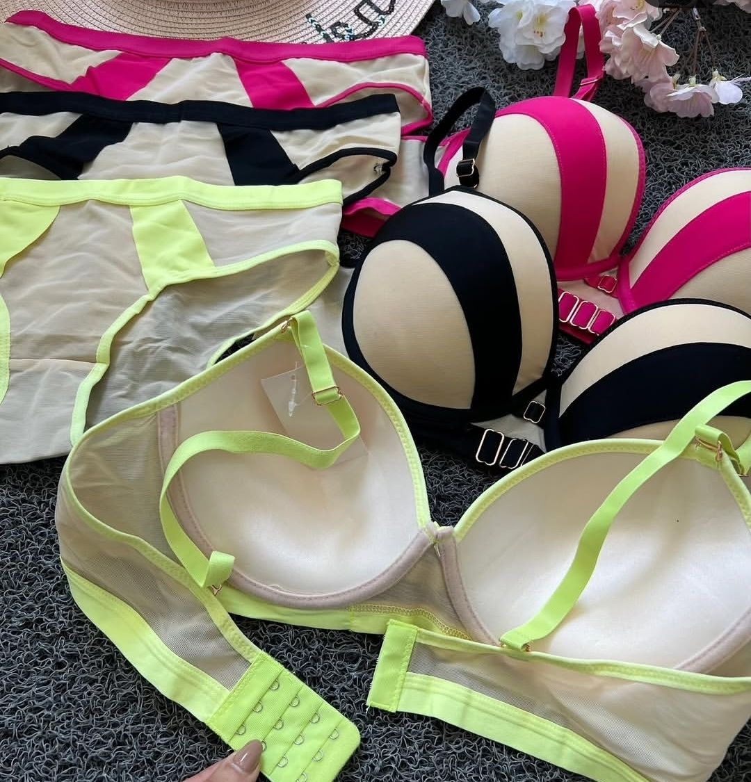 ست شورت و سوتین اروپایی مخمل - باسلامست شورت و سوتین اروپایی مخمل - باسلام