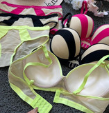 ست شورت و سوتین اروپایی مخمل - باسلامست شورت و سوتین اروپایی مخمل - باسلام