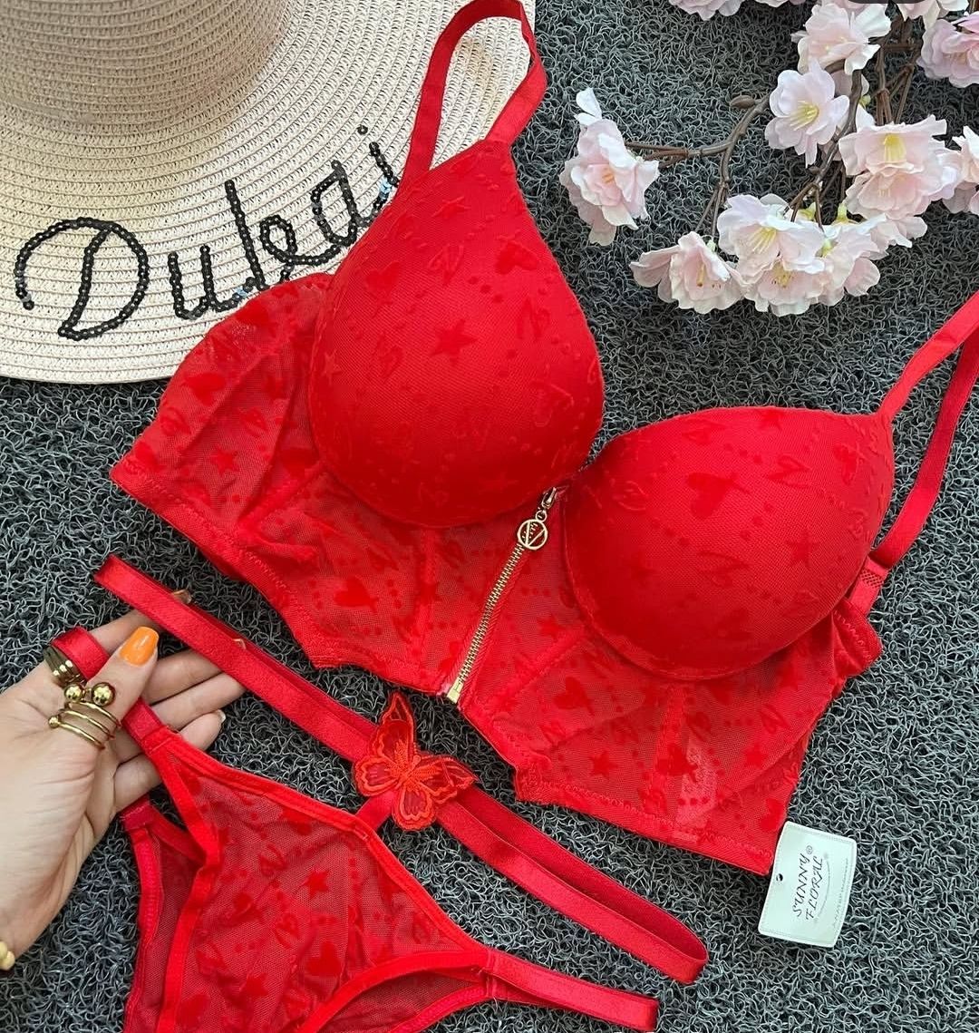 ست شورت و سوتین کراپدار اسفنجی کد 1012