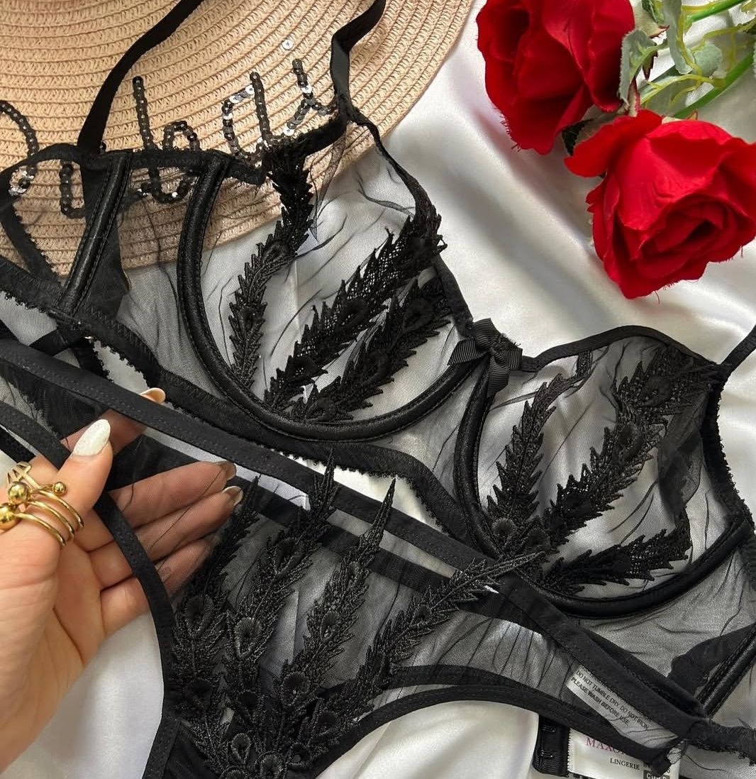 ست لباس زیر زنانه- خرید انواع ست شورت و سوتین اسپرت و ...