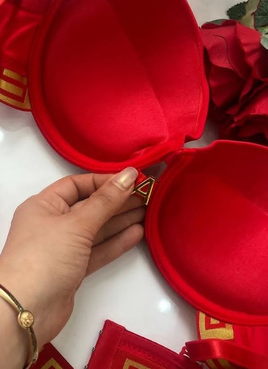 ست شورت و سوتین اسفنجی ورساچه