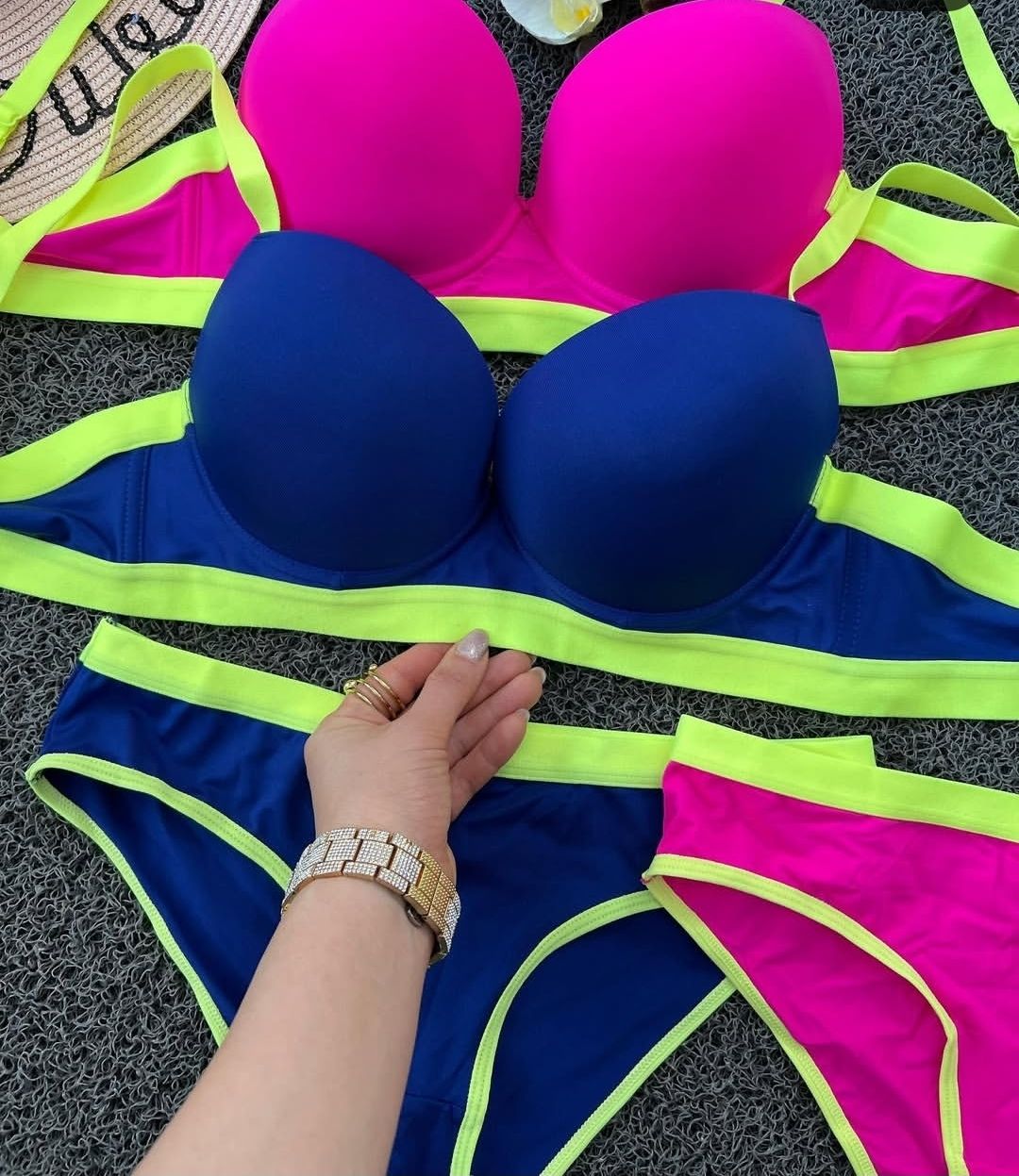 خرید اینترنتی ست شورت و سوتین با قیمت عالی و ..