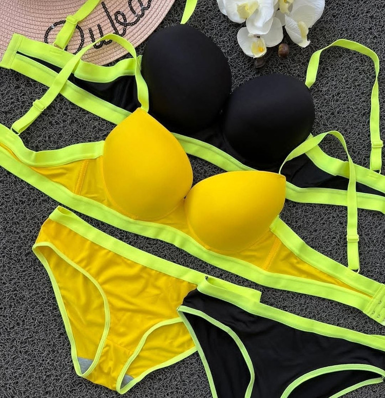 خرید اینترنتی ست شورت و سوتین فانتزی با .