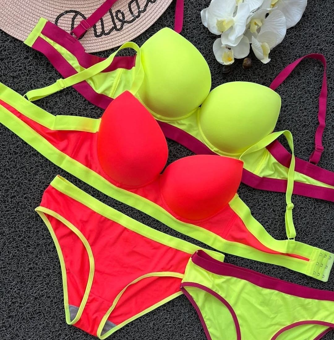 ست شورت و سوتین اسفنجی رنگ جیغ 2070 - ترب