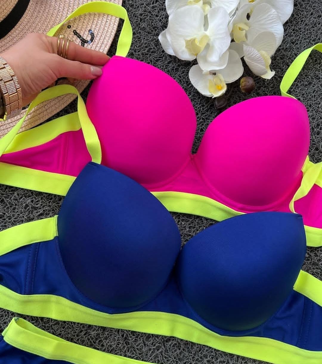 ست شورت و سوتین اسفنجی رنگ جیغ 2070 - ترب