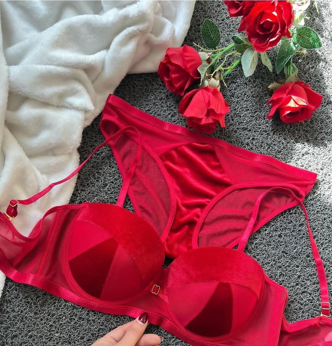 ست شورت و سوتین اسفنجی زنانه | راحتی + فرم‌دهی بی‌نقص