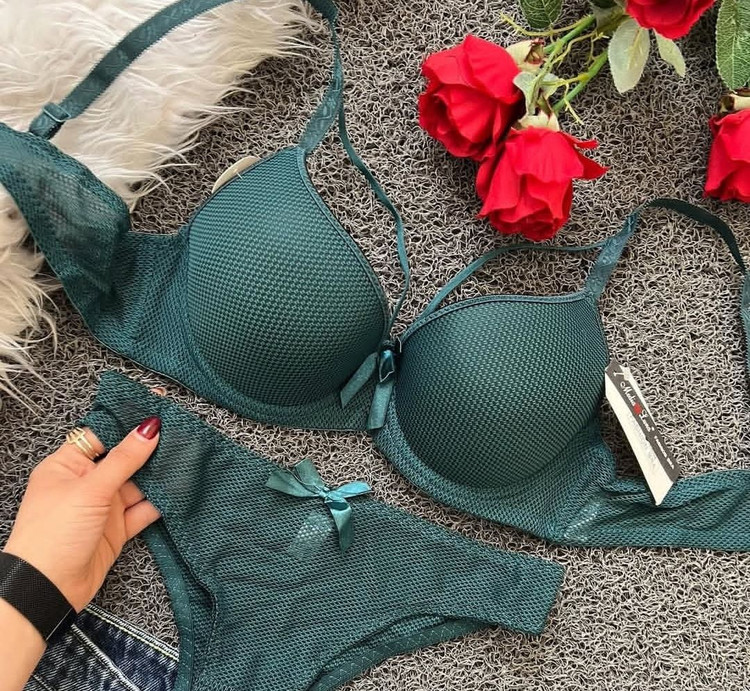 سوتین هارنس دار چیست؟ انواع لباس زیر ...