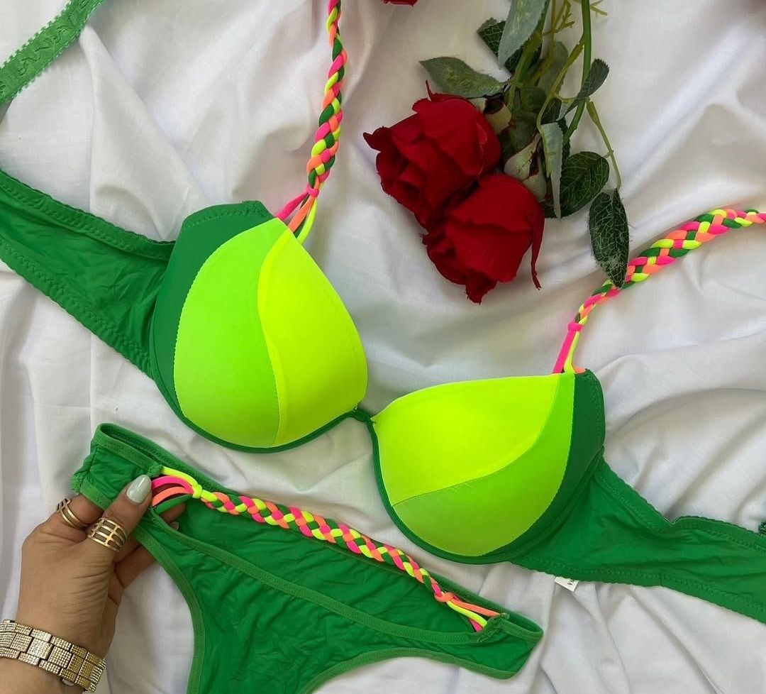 ست سوتین وشورت طرح گیس باف - گالری پوشاک لاوین