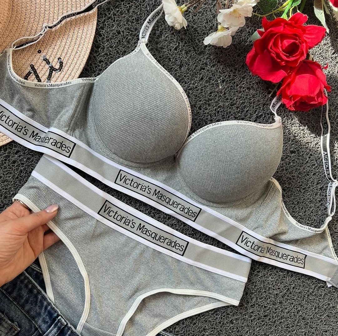 ست شوتین و شورت اسفنجی اروپایی سایز. 75.65.70 جکدار