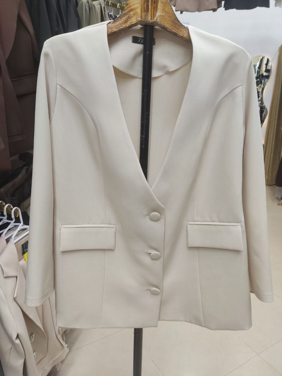 کت زنانه و دخترانه بدون یقه