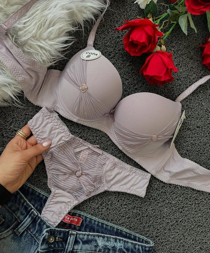 خرید و قیمت ست اسفنجی شورت و سوتین با کیفیت بالا