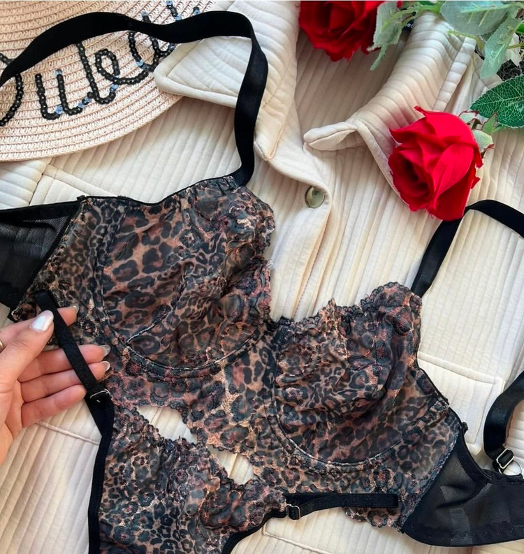 ست شورت و سوتین دانتل تور پلنگی زیر فنردار