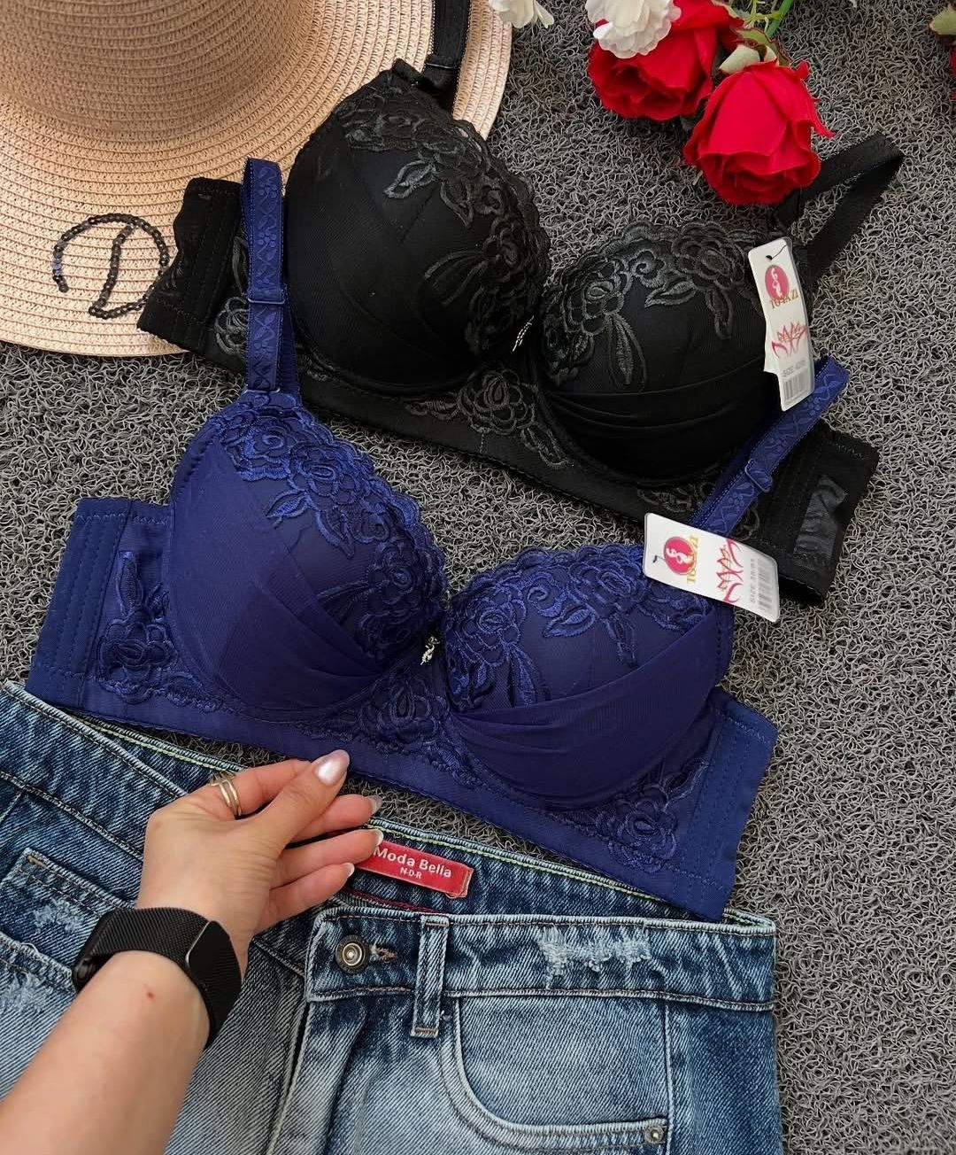 سوتین تک خامه دوزی