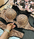 ست شورت و سوتین زنانه مدل اسفنجی بند گردنی