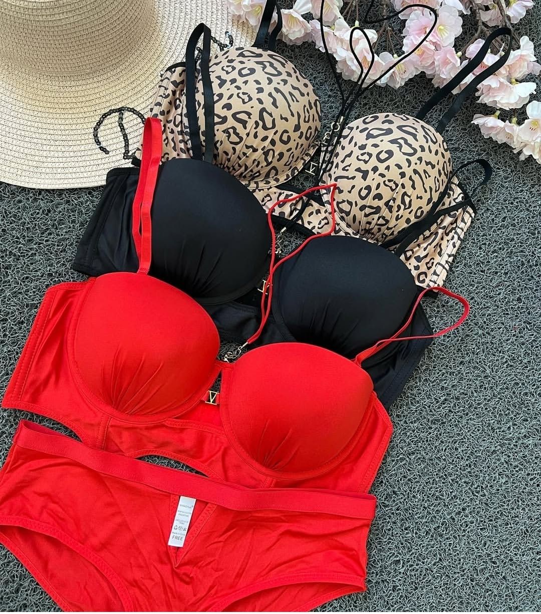 قیمت و خرید ست شورت و نیم تنه گردنی و پشت بندی