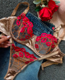 ست شورت و سوتین طرح لب سرخ