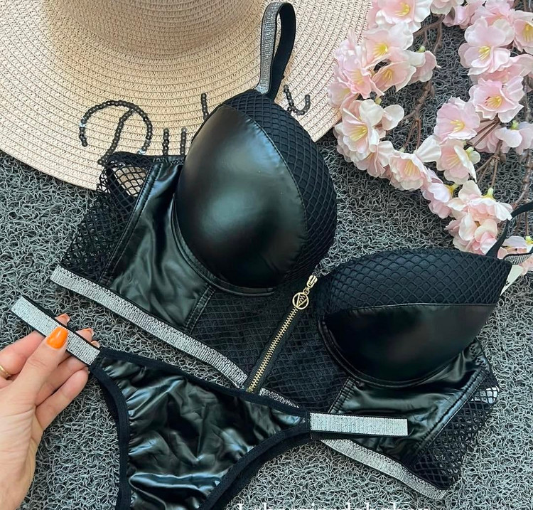 کراپ چرم زیپ دار مشکی -