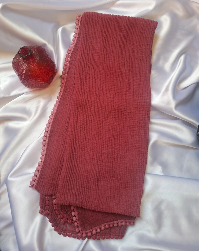 شال پلیسه نخ برشکا وارداتی دور عدسی کاملا مشکی،کیفیت ...