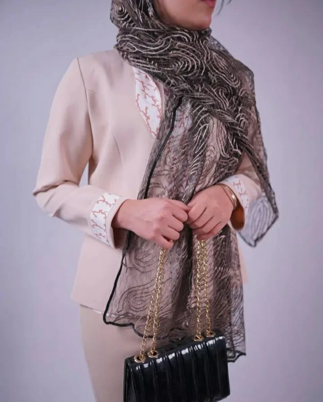 خرید اقساطی شال گیپور از فروشگاه لاوین