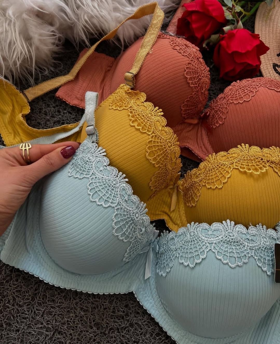 خرید و قیمت سوتین اسفنجی جکدار