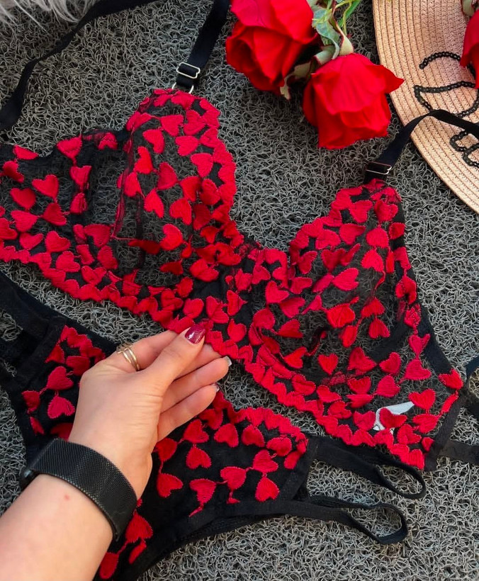 ست شورت و سوتین شیشه ای فنردار زنانه مدل قلب