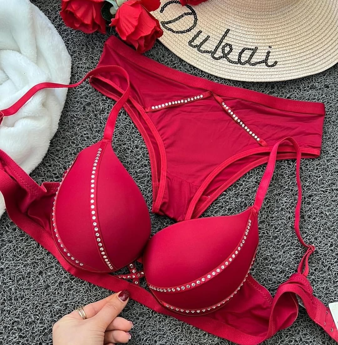 ست شورت و سوتین اسفنجی بند نگین دار ( طرح ...