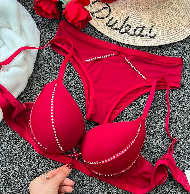 ست شورت و سوتین اسفنجی بند نگین دار ( طرح ...