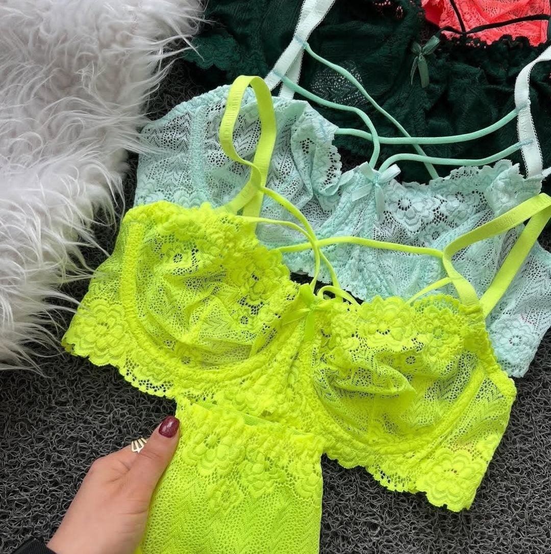 ست شورت و سوتین گیپور دانتل هارنس دار ضربدری