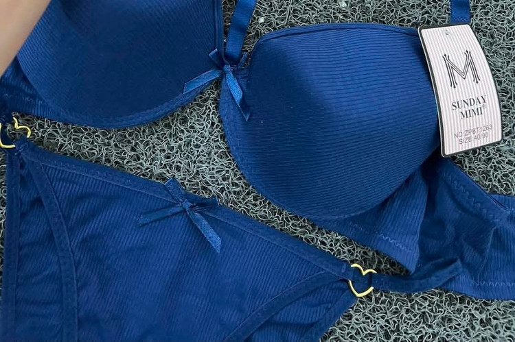 خرید و قیمت ست شورت و سوتین اسفنجی قلب ریز