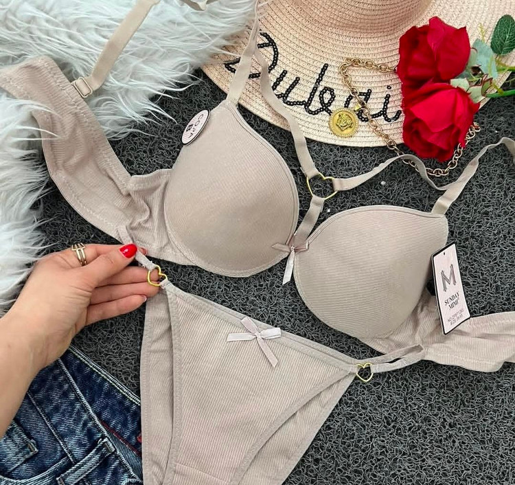 ست شورت و سوتین اسفنجی قلب ریز -