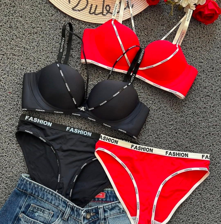 ست شورت و سوتین اسفنجی نیمه جکدار هارنس دار وارداتی