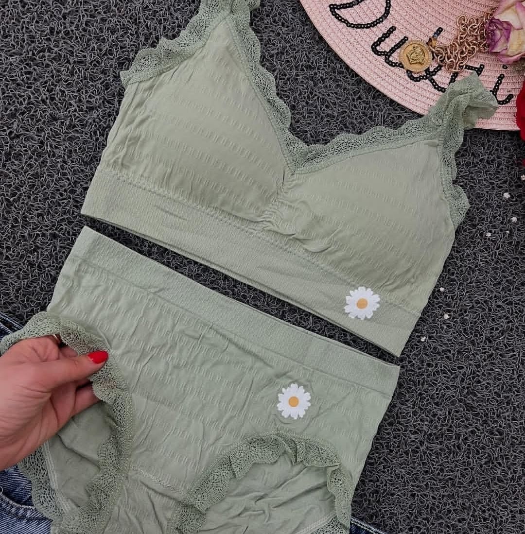 ست نیم تنه و شورت بابونه