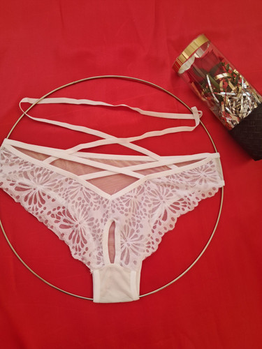 قیمت و خرید شورت سفید بکلس